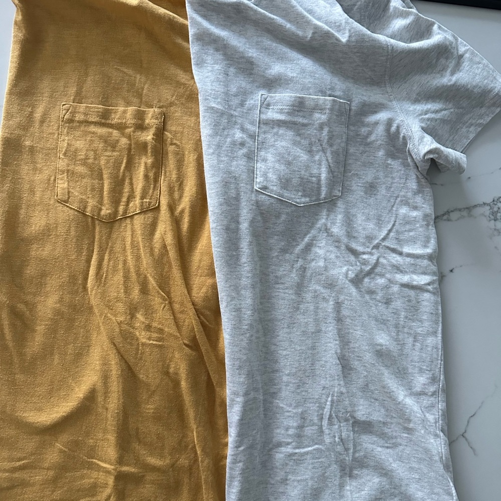Old Navy Gray Soft-Washed T-Shirt